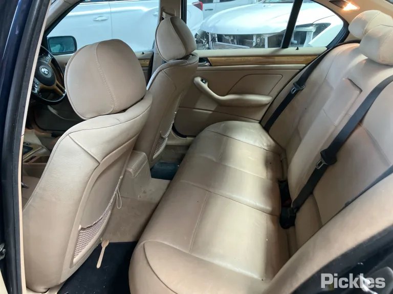 2002 BMW 3 Series Damaged VIN WBAET16010NG38254 – side profile