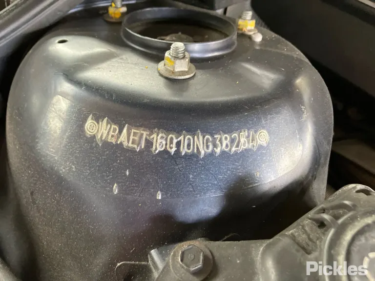 2002 BMW 3 Series Damaged VIN WBAET16010NG38254 – undercarriage