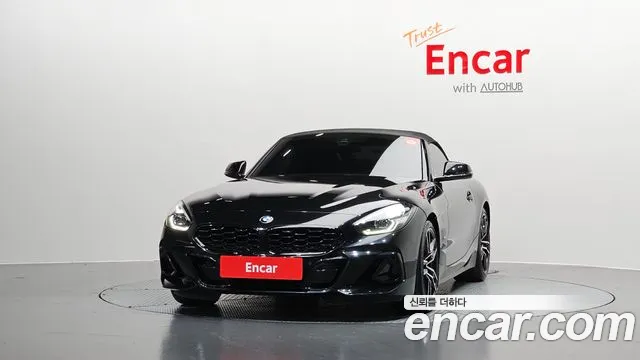 2023 BMW Z4 (G29) sDrive20i M Sport Sold VIN WBAHF7105PWY30762 – interior seats