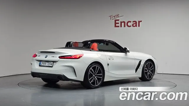 2024 BMW Z4 (G29) sDrive20i M Sport Sold VIN WBAHF7107RWY34685 – interior seats
