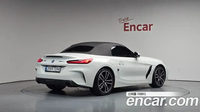 2024 BMW Z4 (G29) sDrive20i M Sport Sold VIN WBAHF7107RWY34685 – trunk area