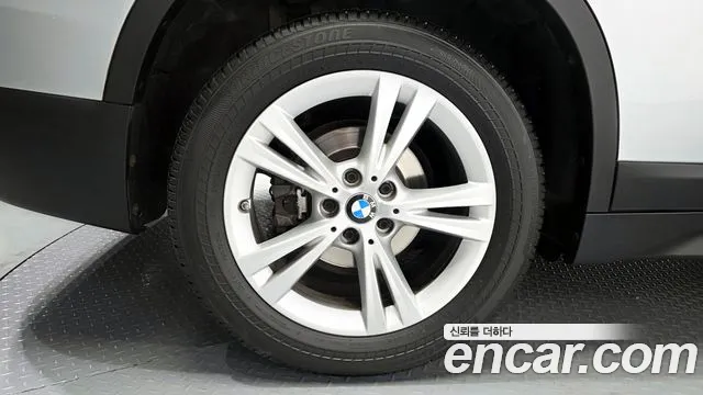 2017 BMW X1 (F48) xDrive 18d VIN WBAHT9100H5J08448