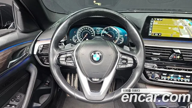 2017 BMW 5 Series (G30) 520d M Sport Package Plus Sold VIN WBAJC3100HG922022 – exterior detail 2017 BMW 5 Series (G30) 520d M Sport Package Plus Sold VIN WBAJC3100HG922022 – exterior detail