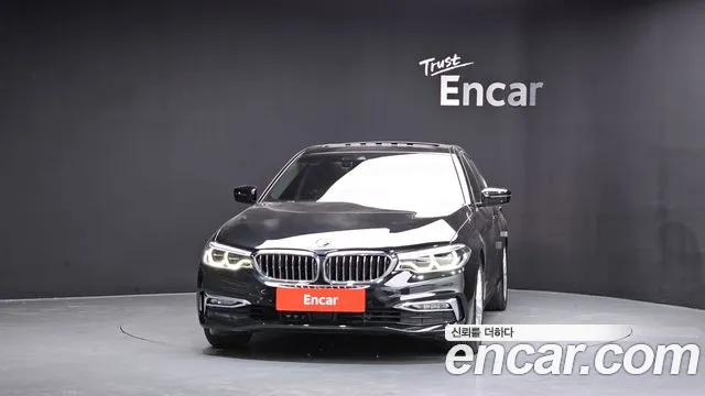 2018 BMW 5 Series (G30) 520d Luxury Plus Sold VIN WBAJC3102JD032144 – photo 19
