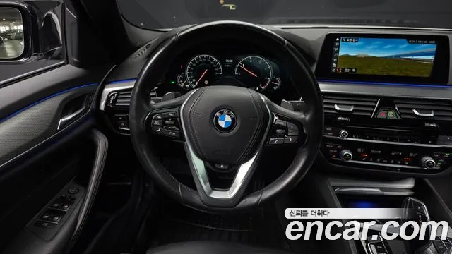 2018 BMW 5 Series (G30) 520d M Sport package Sold VIN WBAJC3102JG997570 – dashboard