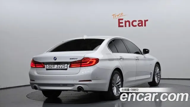 2018 BMW 5 Series (G30) 520d Luxury Special Edition Sold VIN WBAJC3107JG998441 – exterior detail 2018 BMW 5 Series (G30) 520d Luxury Special Edition Sold VIN WBAJC3107JG998441 – exterior detail