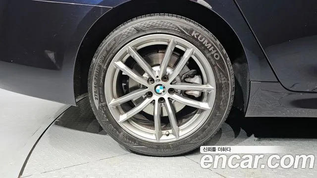 2018 BMW 5Series (G30) 520d M Sport package Sold VIN WBAJC3108JG995600 – engine bay