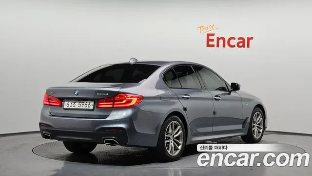 2017 BMW 5Series (G30) 520d xDrive M Sport Package Plus VIN WBAJC5102HG851482