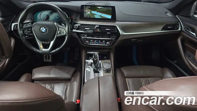 2018 BMW 5 Series (G30) 520d xDrive M Sport Package Plus Sold VIN WBAJC5107JWB87453 – interior seats