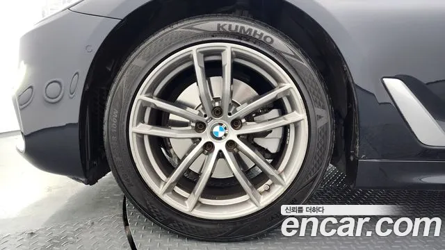 2018 BMW 5 Series (G30) 520d xDrive M Sport Package Plus Sold VIN WBAJC510XJG859738 – photo 11 2018 BMW 5 Series (G30) 520d xDrive M Sport Package Plus Sold VIN WBAJC510XJG859738 – photo 11