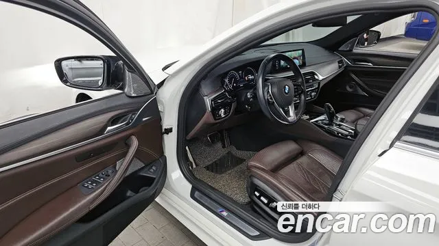 2018 BMW 5 Series (G30) 520d xDrive M Sport Package Plus Sold VIN WBAJC510XJWB85258 – side profile 2018 BMW 5 Series (G30) 520d xDrive M Sport Package Plus Sold VIN WBAJC510XJWB85258 – side profile