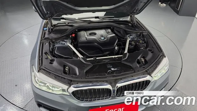 2018 BMW 5 Series (G30) 530i M Sport Package Plus Sold VIN WBAJD3100JB255579 – photo 12