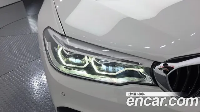 2019 BMW 5Series (G30) 530i M Sport Package Plus Sold VIN WBAJD3102KWE99473 – dashboard