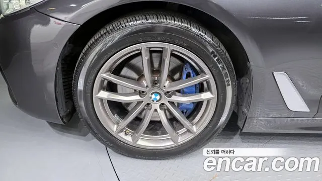2018 BMW 5Series (G30) 530i M Sport Package Sold VIN WBAJD3104JWC14013 – undercarriage 2018 BMW 5Series (G30) 530i M Sport Package Sold VIN WBAJD3104JWC14013 – undercarriage