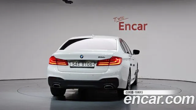 2018 BMW 5 Series (G30) 530i M Sport Package Sold VIN WBAJD3107JWC13891 – photo 28