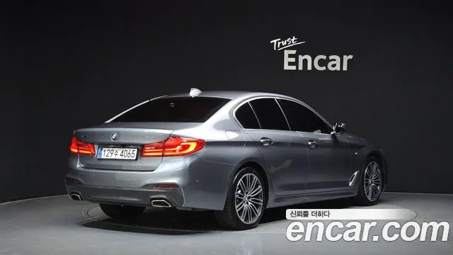 2018 BMW 5 Series (G30) 530i M Sport Package Plus Sold VIN WBAJD3107JWC99445 – interior seats