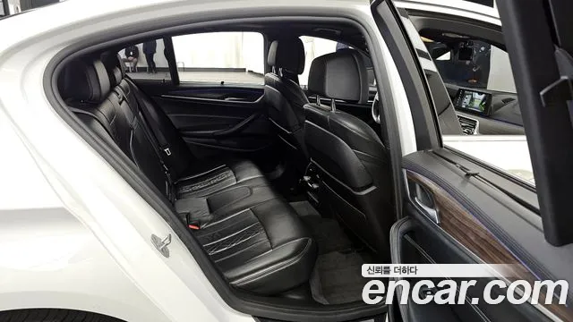 2018 BMW 5Series (G30) 530i M Sport Package Plus Sold VIN WBAJD3108JB316094 – photo 13