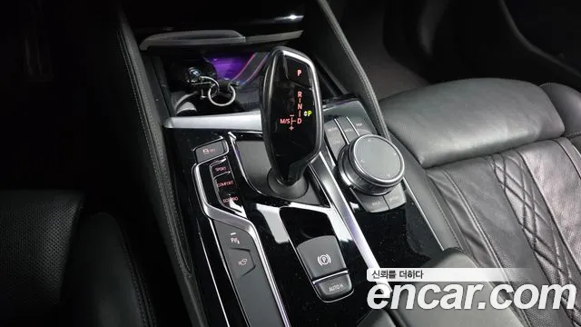 2019 BMW 5Series (G30) 530i M Sport Package Plus Sold VIN WBAJD3108KWW21315 – interior seats