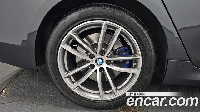 2017 BMW 5Series (G30) 530i M Sport Package Plus Sold VIN WBAJD3109HWA91139 – photo 26