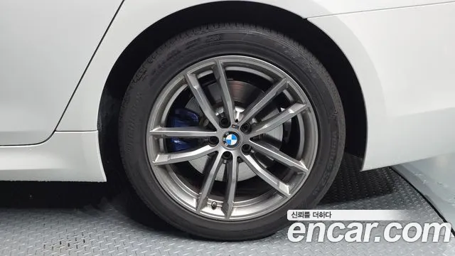 2018 BMW 5Series (G30) 530i M Sport Package Sold VIN WBAJD3109JG970539 – photo 14