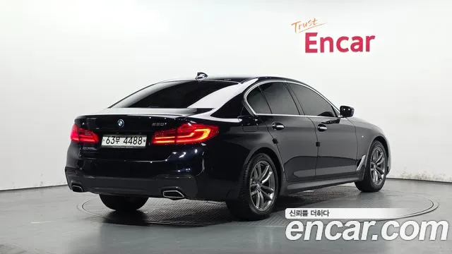 2018 BMW 5 Series (G30) 530i xDrive M Sport Package Sold VIN WBAJD9103JWC12546 – trunk area