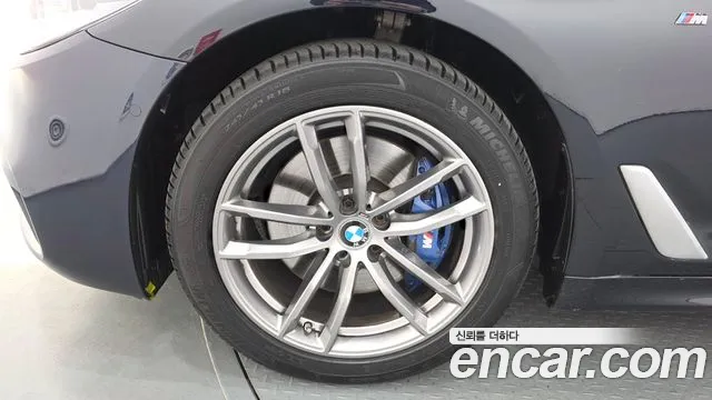 2018 BMW 5 Series (G30) 530i xDrive M Sport Package Sold VIN WBAJD9103JWC12546 – photo 34