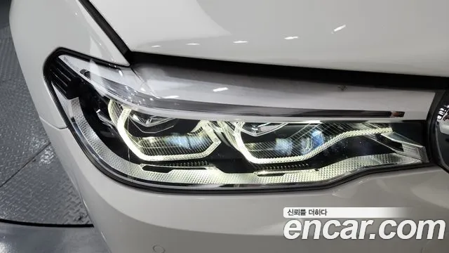 2018 BMW 5Series (G30) 530i xDrive M Sport Package Sold VIN WBAJD9108JB277008 – photo 17