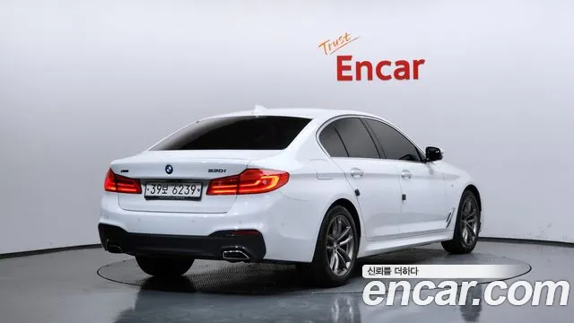 2018 BMW 5Series (G30) 530i xDrive M Sport Package Sold VIN WBAJD9108JB277008 – photo 25