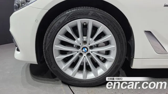 2018 Bmw 5series (G30) 530i Xdrive Luxury Plus Sold VIN WBAJD9108JB277218 – front exterior