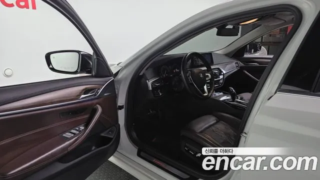 2019 BMW 5Series (G30) 520d Luxury Plus Sold VIN WBAJF3107KWW43543 – photo 19