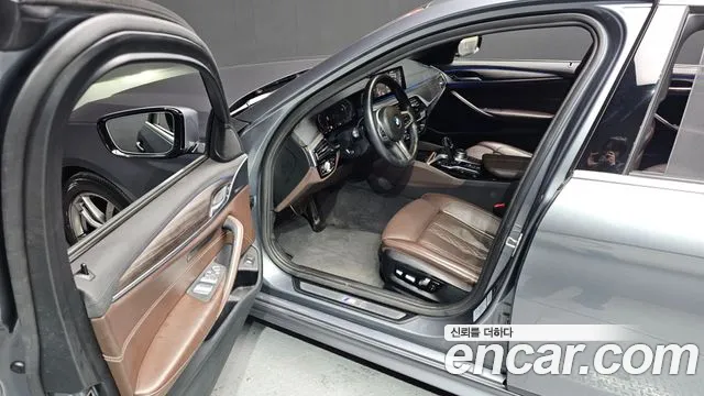 2020 BMW 5Series (G30) 520d xDrive M Sport Package Plus Sold VIN WBAJF5109LWW76797 – dashboard