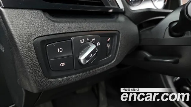 2018 BMW X1 (F48) xDrive 18d Joy Sold VIN WBAJH7104JEC74052 – trunk area