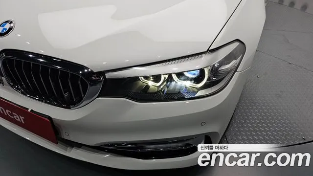 2018 BMW 5 Series (G30) 520i Luxury VIN WBAJK7100JBP72054