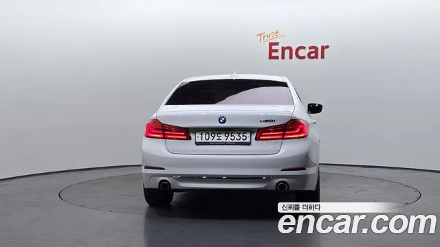 2018 BMW 5 Series (G30) 520i Luxury Sold VIN WBAJK7102JBH23750 – photo 15