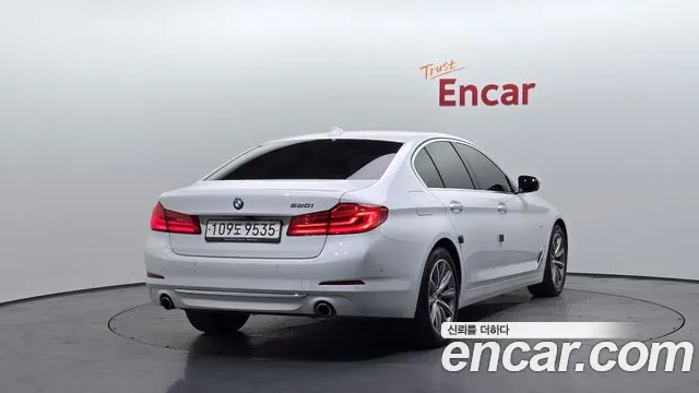 2018 BMW 5 Series (G30) 520i Luxury Sold VIN WBAJK7102JBH23750 – photo 18