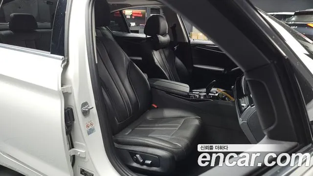 2018 Bmw 5series (G30) 520i Luxury Sold VIN WBAJK7108JBP72786 – front exterior