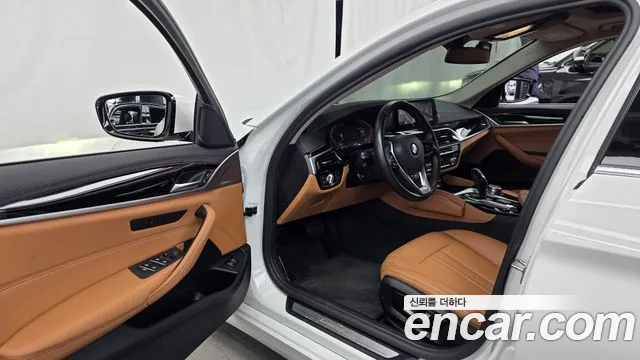2020 BMW 5Series (G30) 520i Luxury Sold VIN WBAJK9100LCD22349 – engine bay