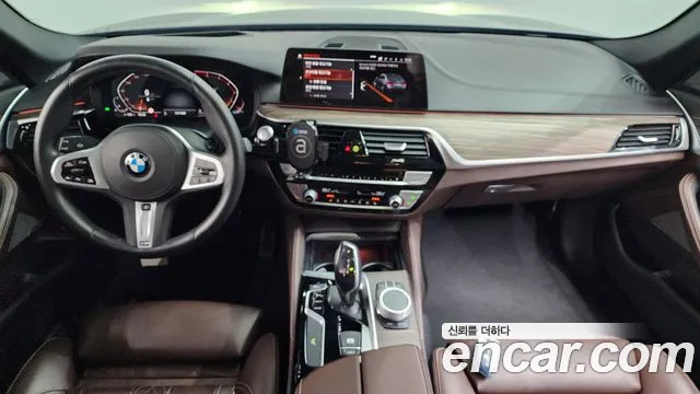 2020 BMW 5Series (G30) 520i M Sport Sold VIN WBAJK9103LCE84038 – exterior detail 2020 BMW 5Series (G30) 520i M Sport Sold VIN WBAJK9103LCE84038 – exterior detail