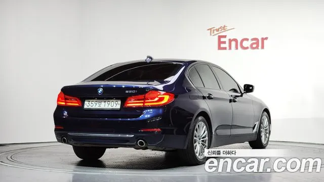 2020 BMW 5 Series (G30) 520i Luxury Sold VIN WBAJK9106LCE10418 – engine bay