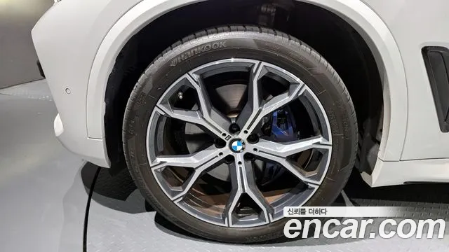 2022 BMW X5 (G05) xDrive 30d M Sport Sold VIN WBAJU8106N9N40815 – side profile 2022 BMW X5 (G05) xDrive 30d M Sport Sold VIN WBAJU8106N9N40815 – side profile