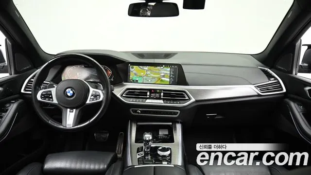 2023 BMW X5 (G05) xDrive 30d M Sport Sold VIN WBAJU8109P9R67263 – interior seats