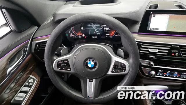 2020 BMW 6Series GT (G32) 620d M Sport Sold VIN WBAJX2100LCD57269 – interior seats