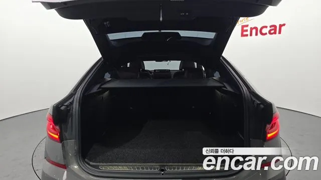 2021 BMW 6Series GT (G32) 620d xDrive M Sport Sold VIN WBAJY0106MCG09142 – interior seats