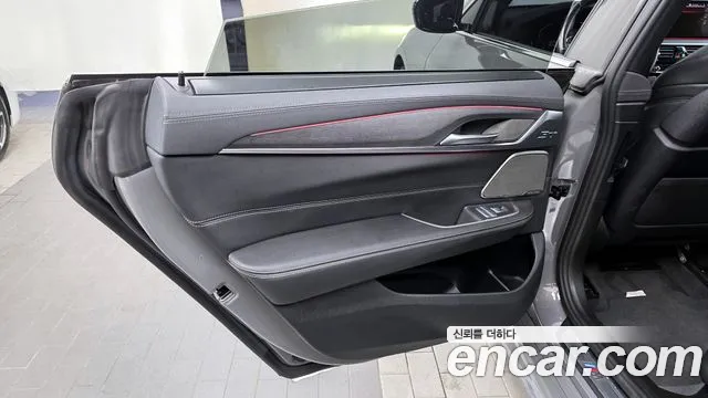2022 BMW 6Series GT (G32) 620d M Sport Sold VIN WBAJY8104NCL07989 – side profile