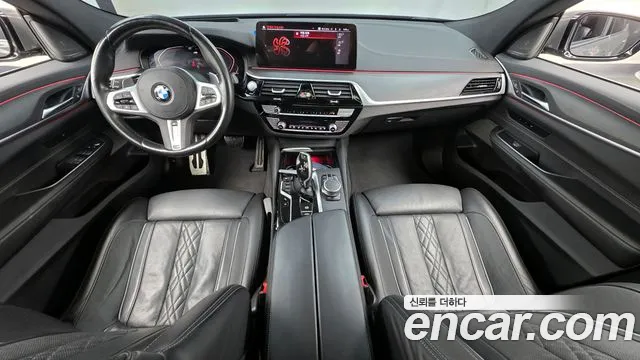 2022 BMW 6Series GT (G32) 620d M Sport Sold VIN WBAJY8104NCL07989 – dashboard