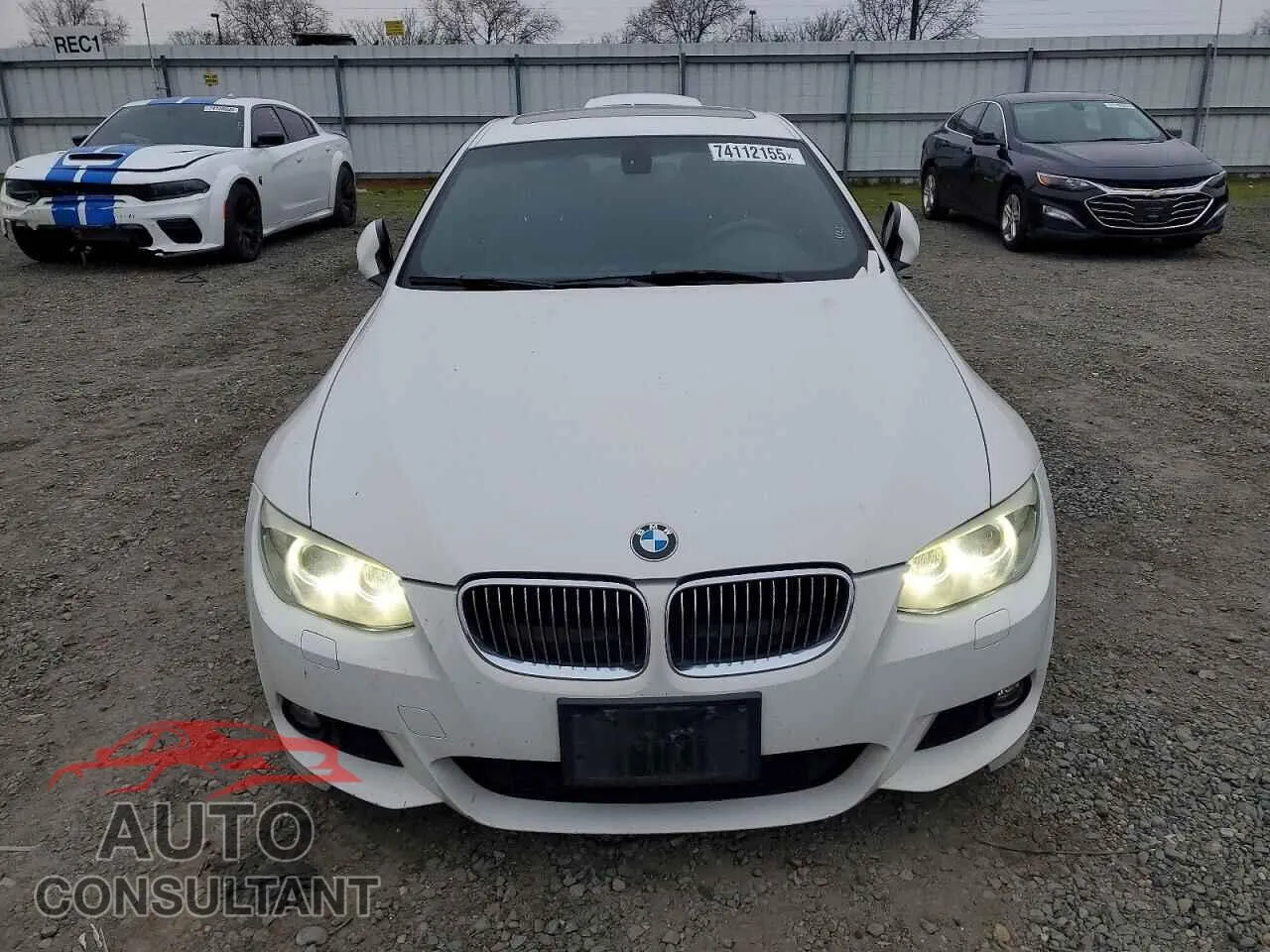 2011 BMW 3 SERIES Damaged VIN WBAKE5C57BE755342 – interior seats