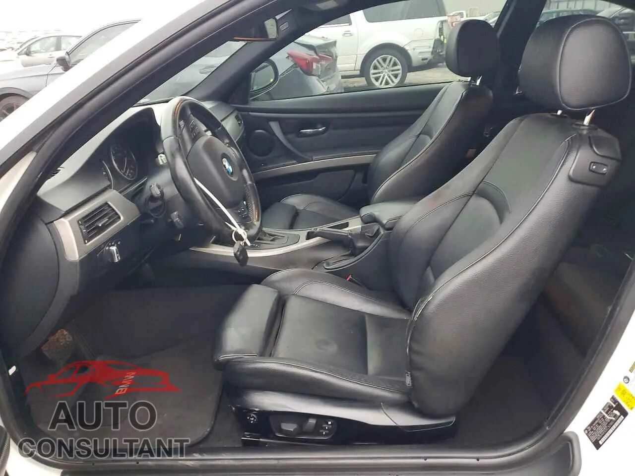 2011 BMW 3 SERIES Damaged VIN WBAKE5C57BE755342 – exterior detail