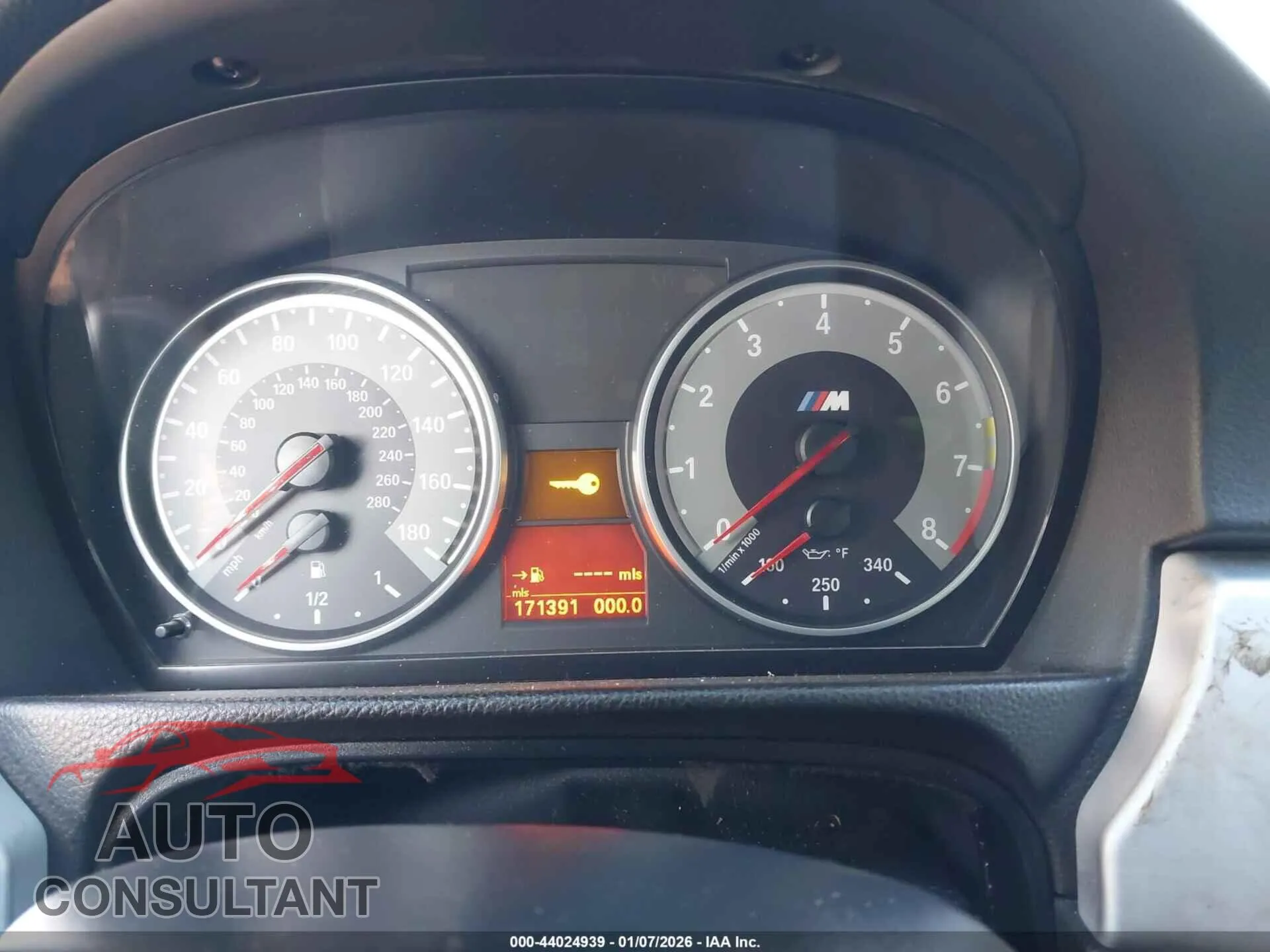 2011 BMW 328I Damaged VIN WBAKF3C50BE567649 – exterior detail