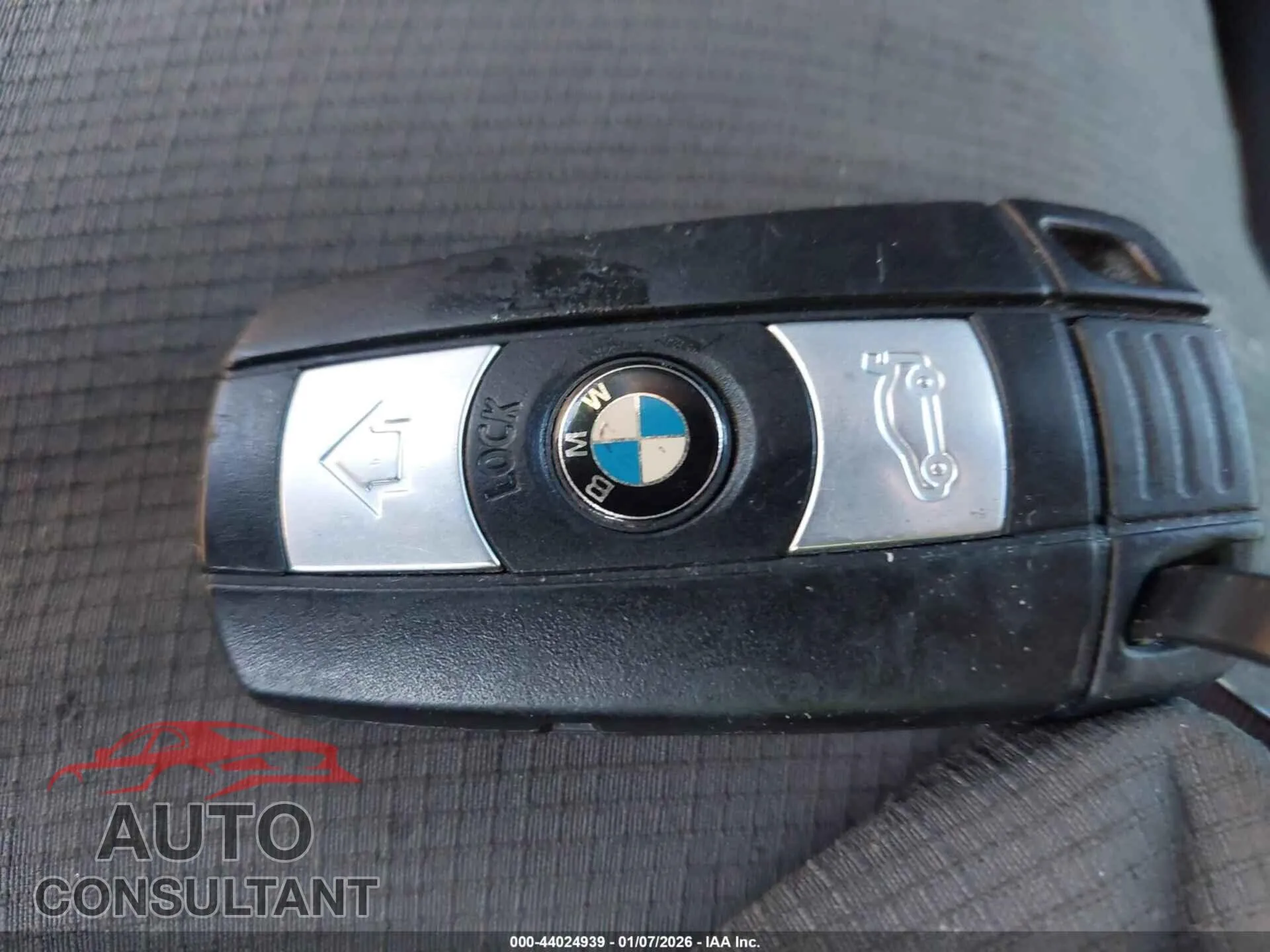 2011 BMW 328I Damaged VIN WBAKF3C50BE567649 – photo 11