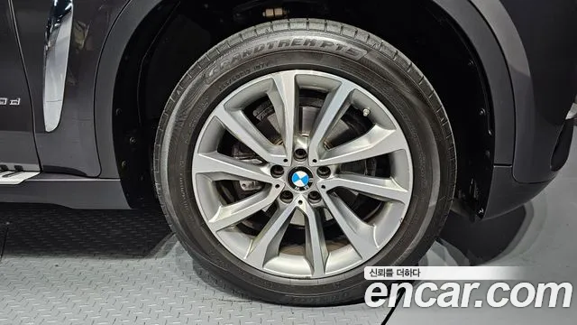 2017 BMW X6 (F16) xDrive 30d Sold VIN WBAKV2104H0V41405 – interior seats 2017 BMW X6 (F16) xDrive 30d Sold VIN WBAKV2104H0V41405 – interior seats